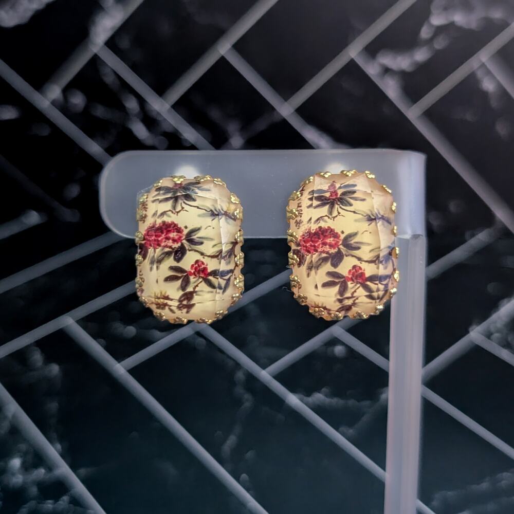 Vintage Clip On Earrings Stunning Retro Floral Design Statement Earrings
